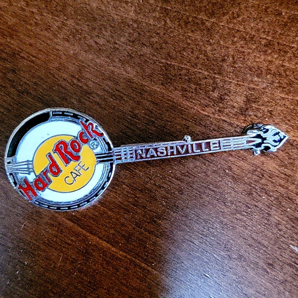 Hard Rock Cafe Nashville "Banjo" pin